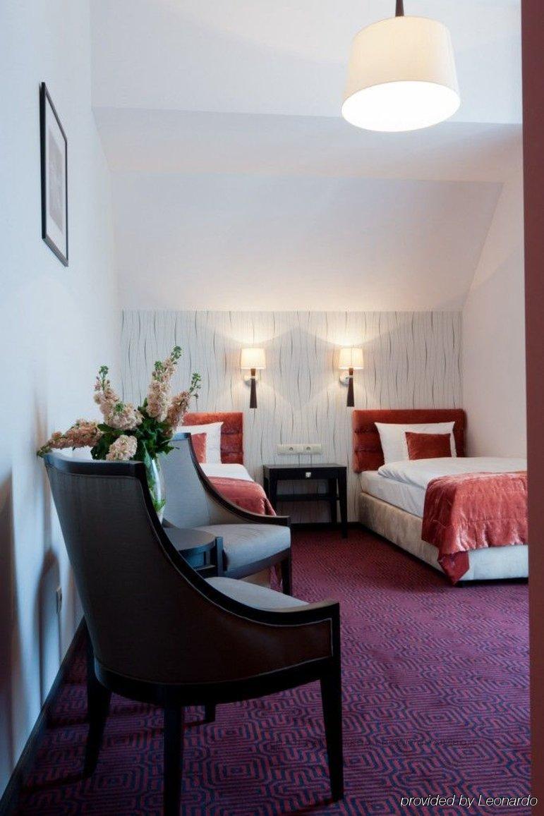 Hotel Silvia Gold غليفيتسه المظهر الخارجي الصورة